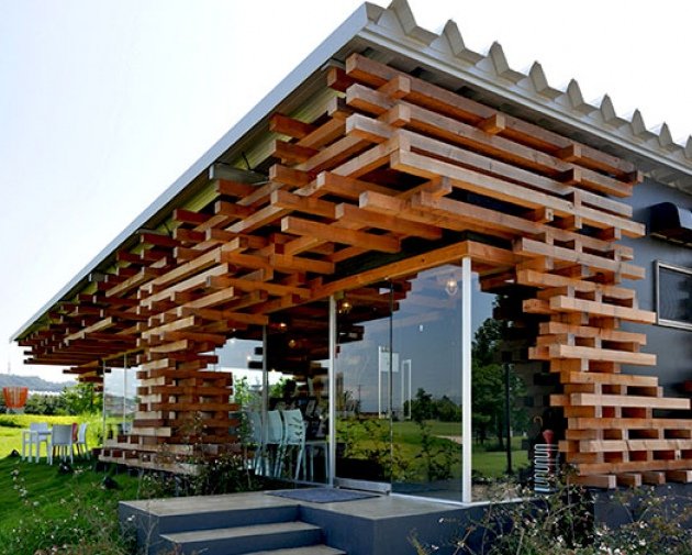 Belarusian house. Wooden and frame house-building